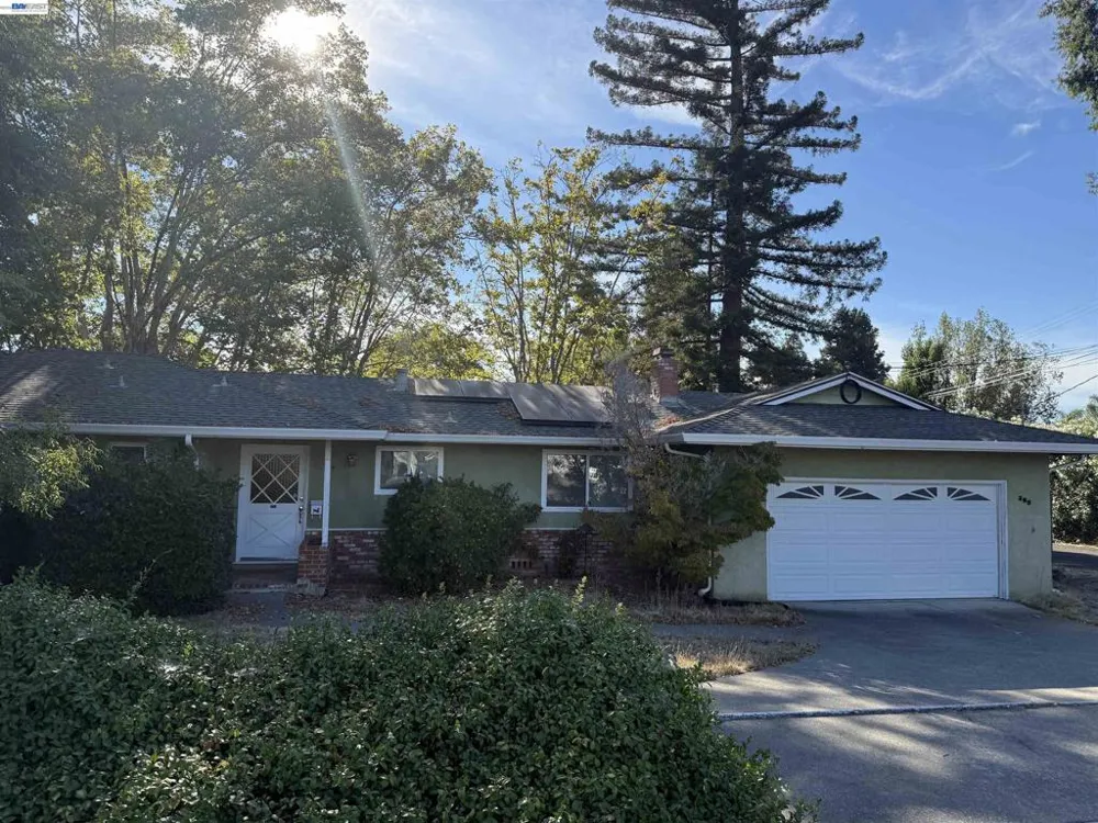 209 Las Lomas Way Walnut Creek, CA 94598