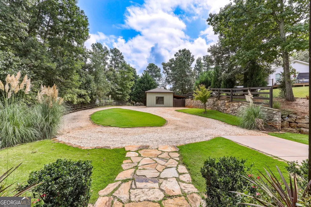 5628 Nags Head CIR Gainesville, GA 30504