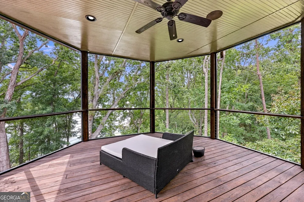 5628 Nags Head CIR Gainesville, GA 30504