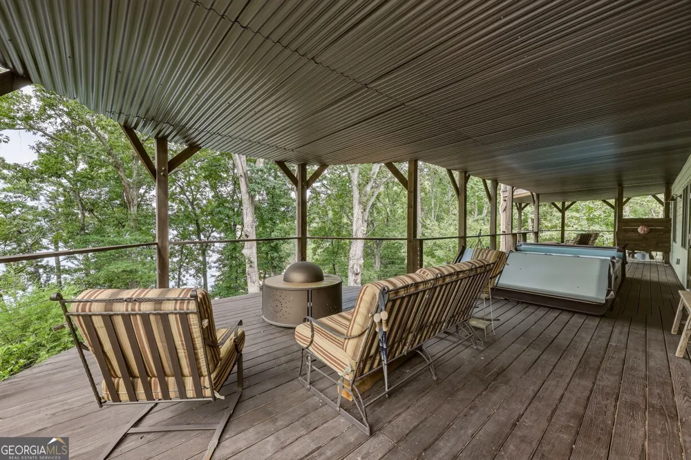 5628 Nags Head CIR Gainesville, GA 30504