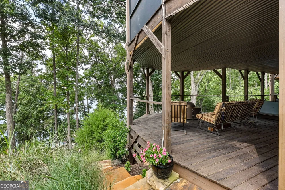 5628 Nags Head CIR Gainesville, GA 30504