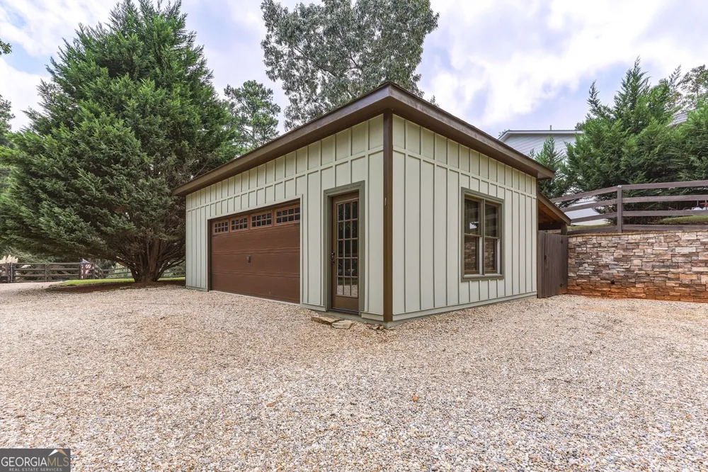 5628 Nags Head CIR Gainesville, GA 30504