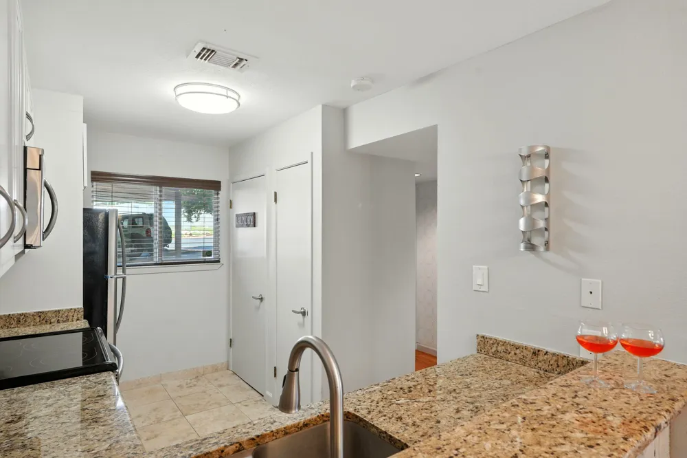 2918 Ranch Road 620 #C115 Austin, TX 78734