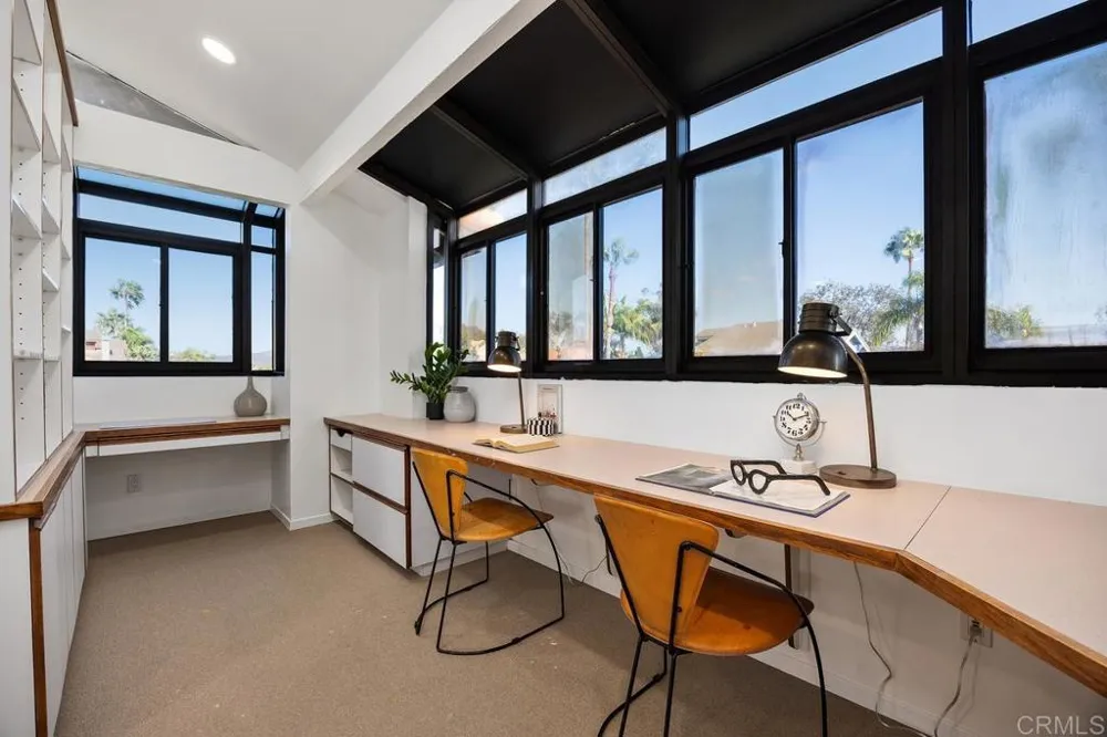 2016 Pintoresco Ct Carlsbad, CA 92009
