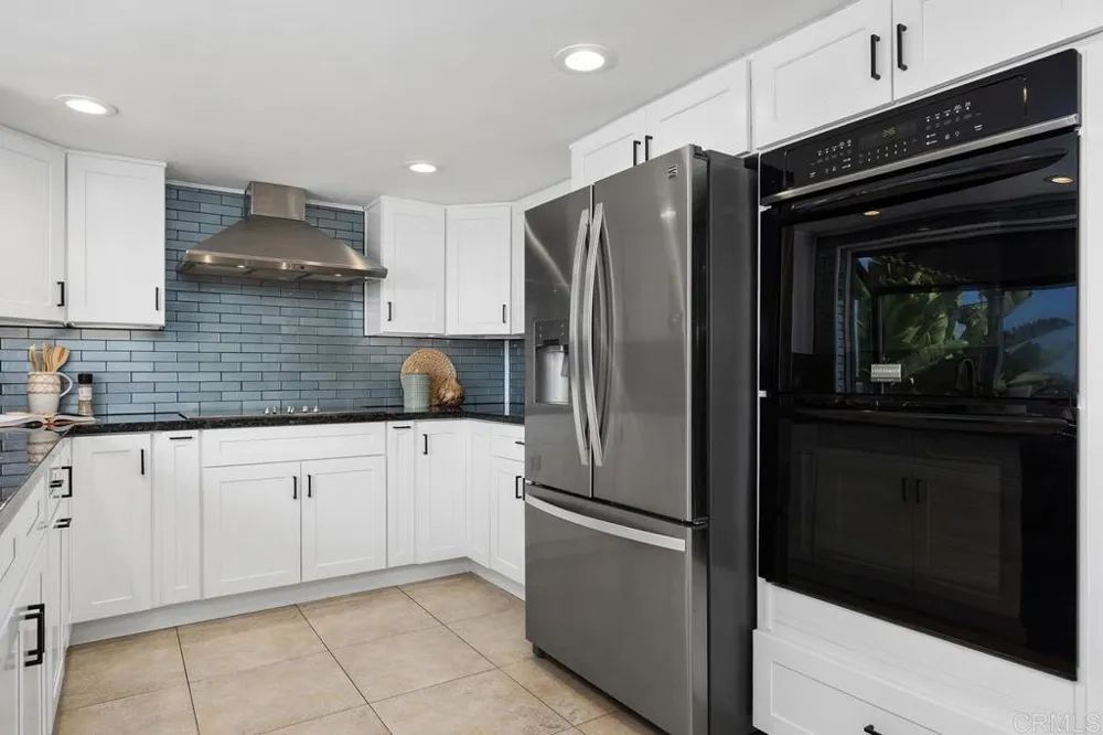 2016 Pintoresco Ct Carlsbad, CA 92009
