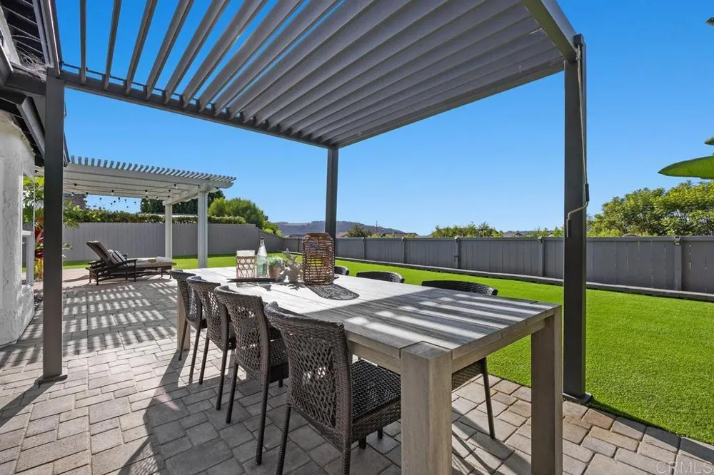 2016 Pintoresco Ct Carlsbad, CA 92009