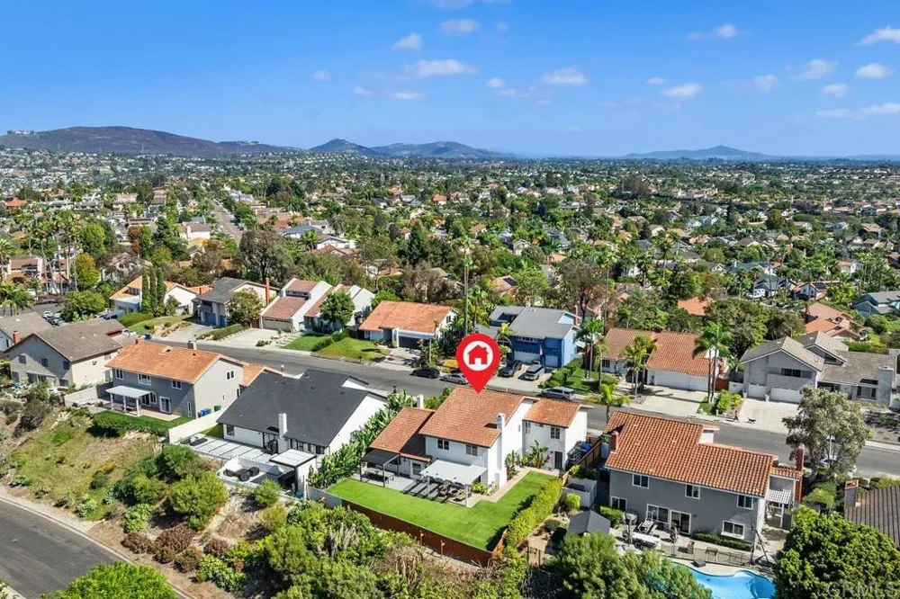 2016 Pintoresco Ct Carlsbad, CA 92009