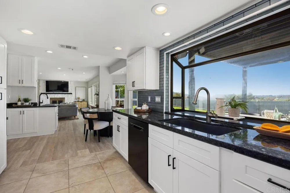 2016 Pintoresco Ct Carlsbad, CA 92009