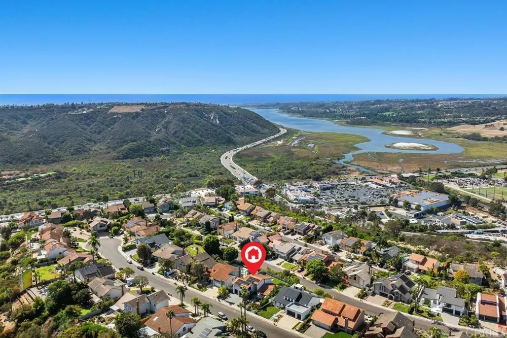 2016 Pintoresco Ct Carlsbad, CA 92009