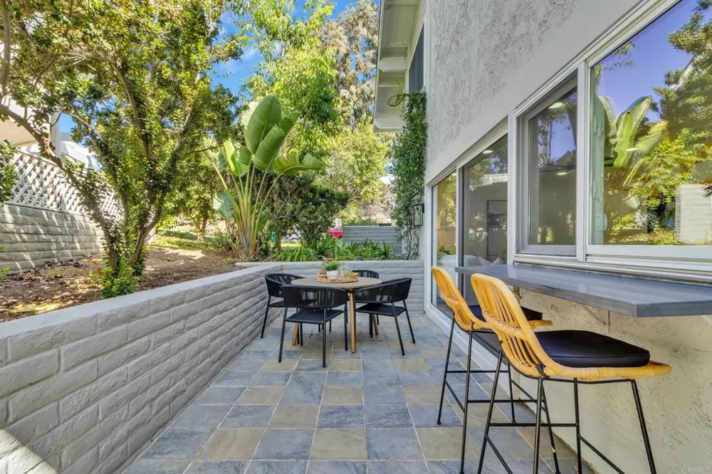 5524 Caminito Herminia La Jolla, CA 92037