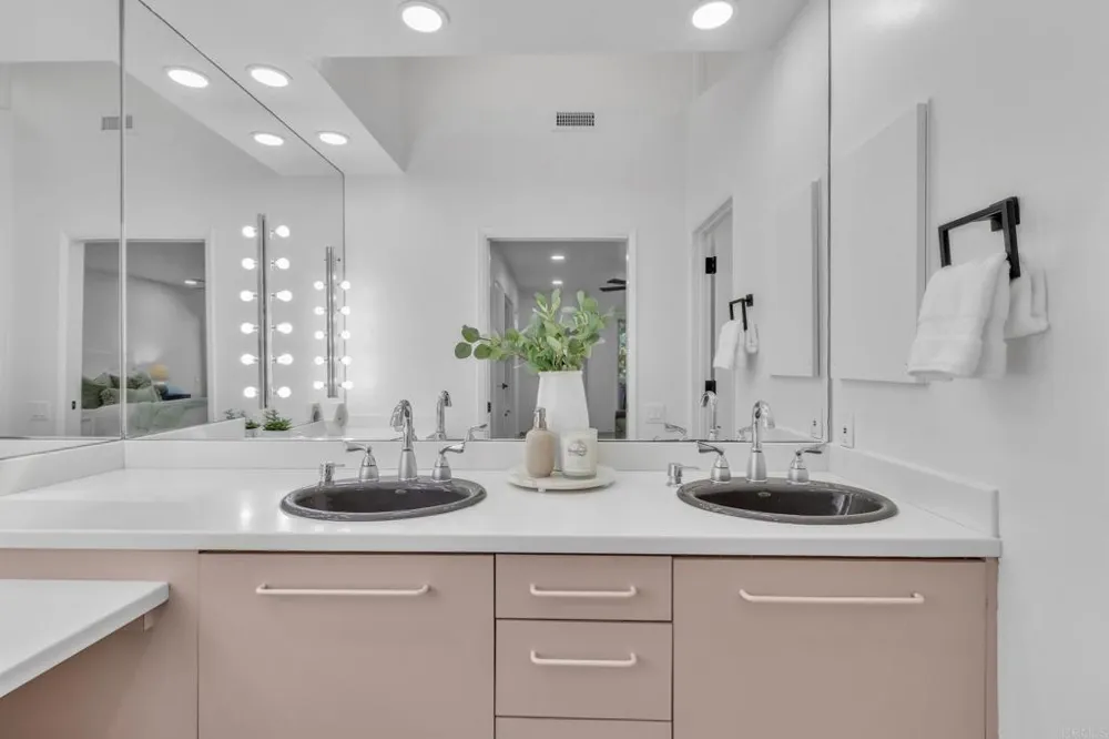 5524 Caminito Herminia La Jolla, CA 92037