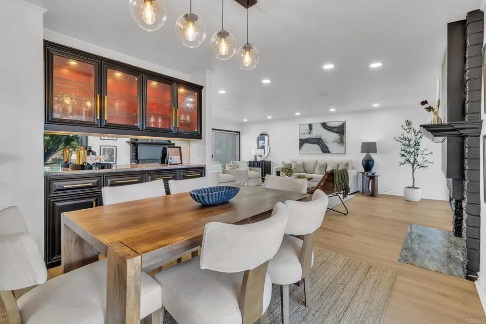 5524 Caminito Herminia La Jolla, CA 92037