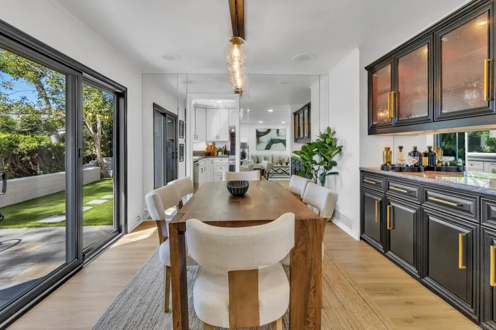 5524 Caminito Herminia La Jolla, CA 92037