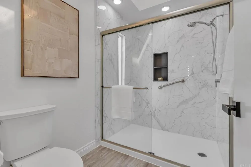 5524 Caminito Herminia La Jolla, CA 92037