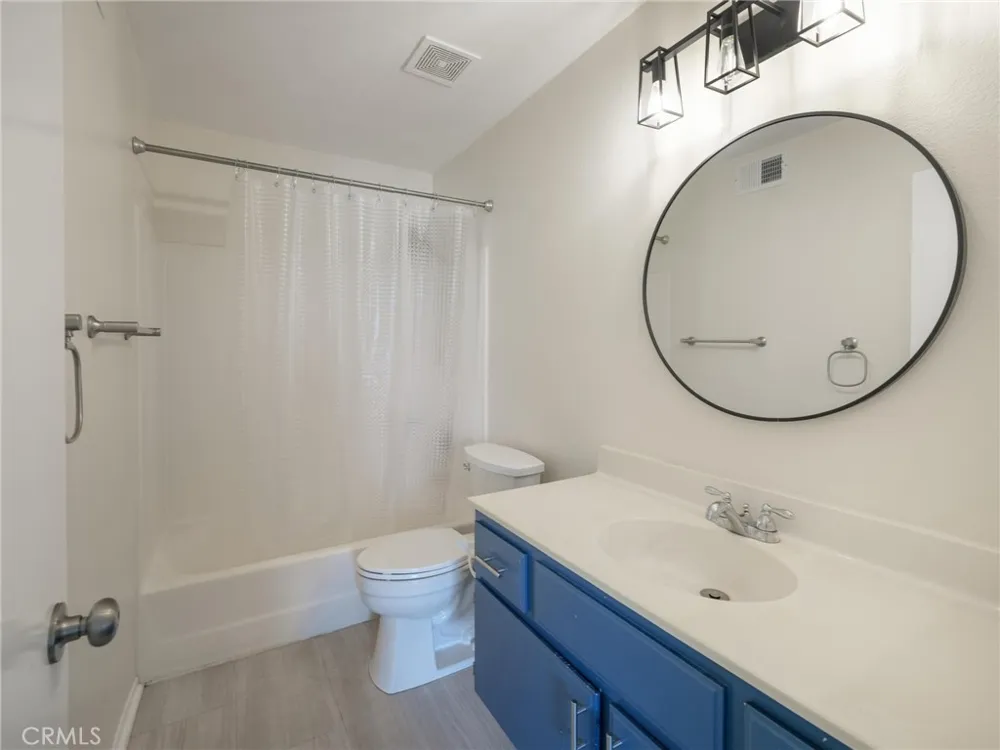 1229 W 223rd Street #211 Torrance, CA 90502