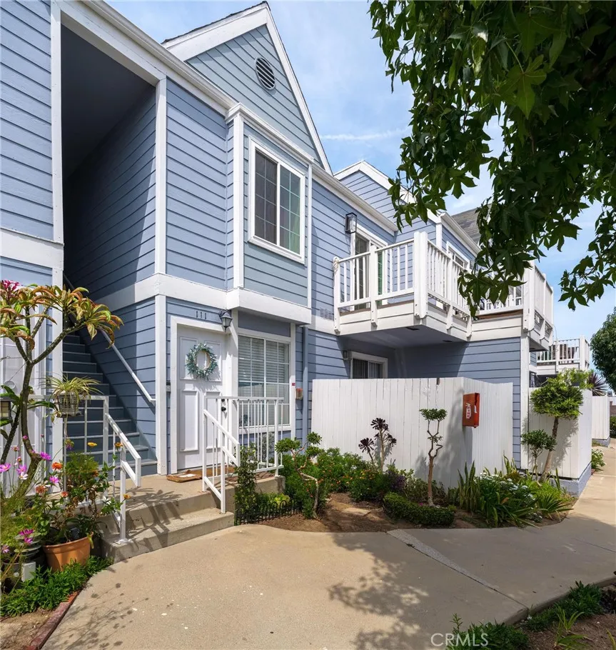 1229 W 223rd Street #211 Torrance, CA 90502