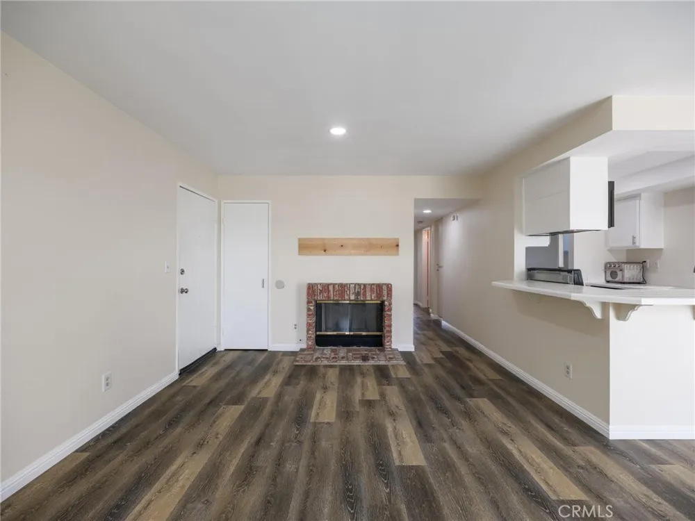 1229 W 223rd Street #211 Torrance, CA 90502