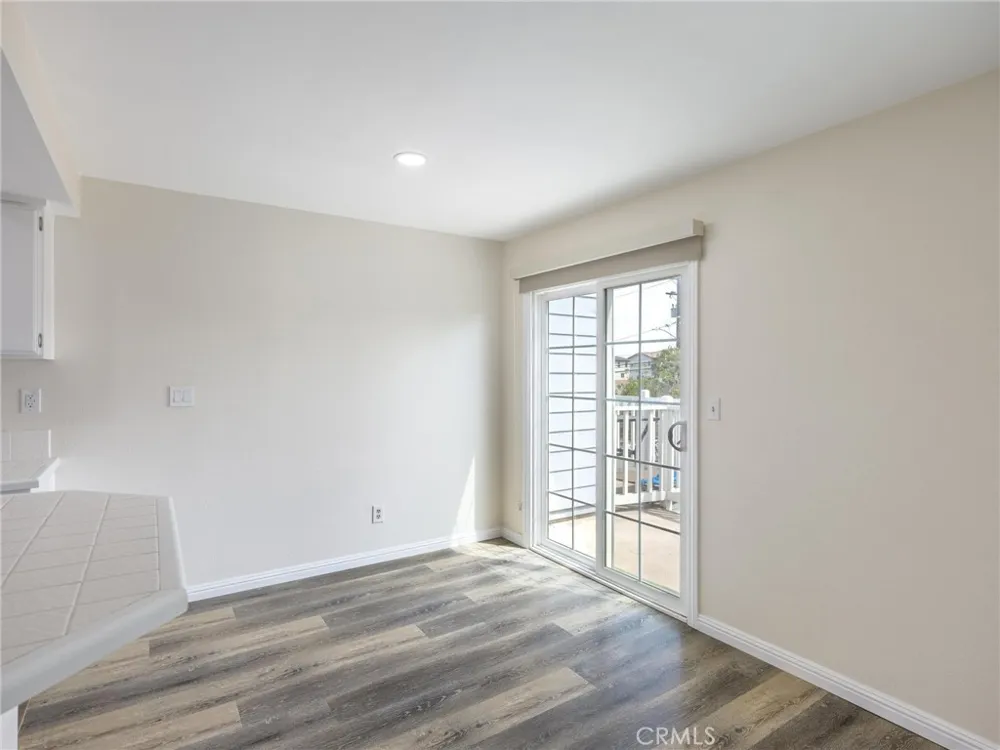 1229 W 223rd Street #211 Torrance, CA 90502