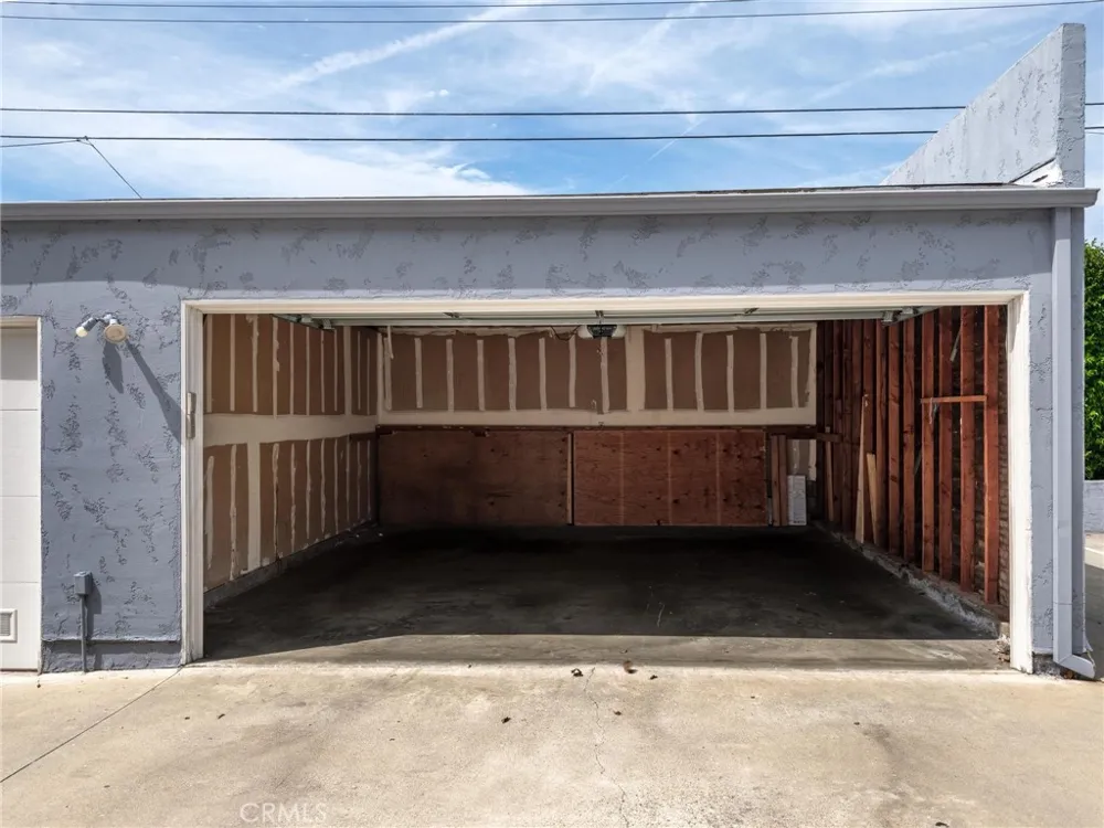 1229 W 223rd Street #211 Torrance, CA 90502