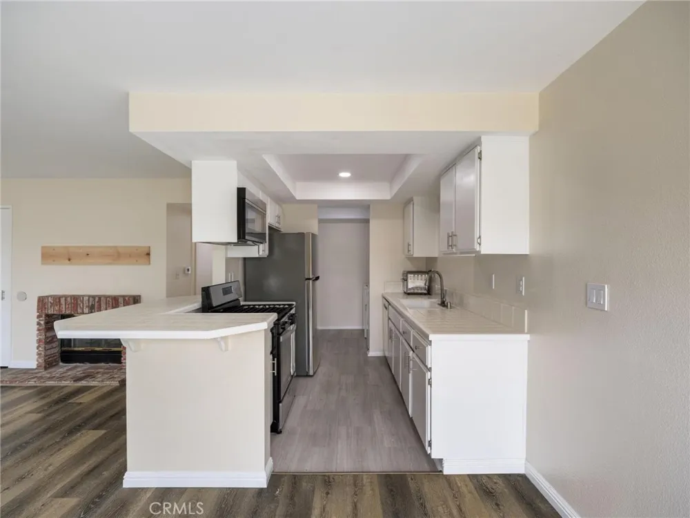 1229 W 223rd Street #211 Torrance, CA 90502