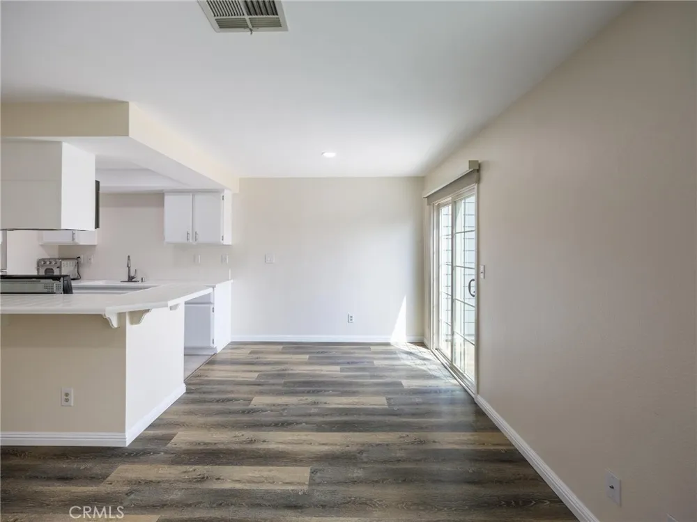 1229 W 223rd Street #211 Torrance, CA 90502