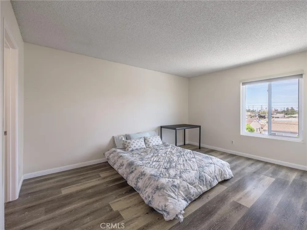 1229 W 223rd Street #211 Torrance, CA 90502