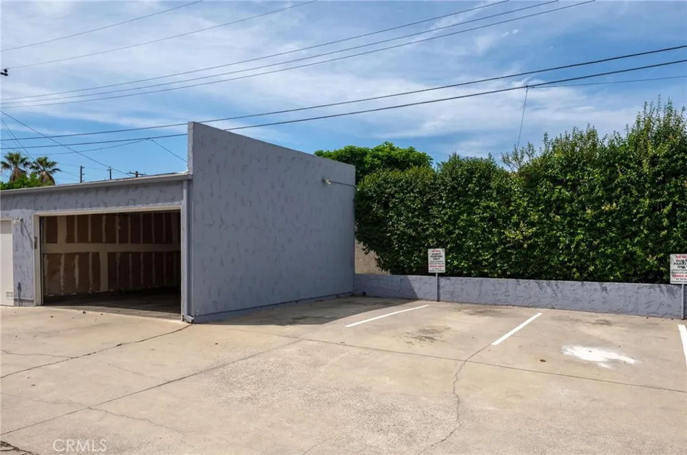 1229 W 223rd Street #211 Torrance, CA 90502