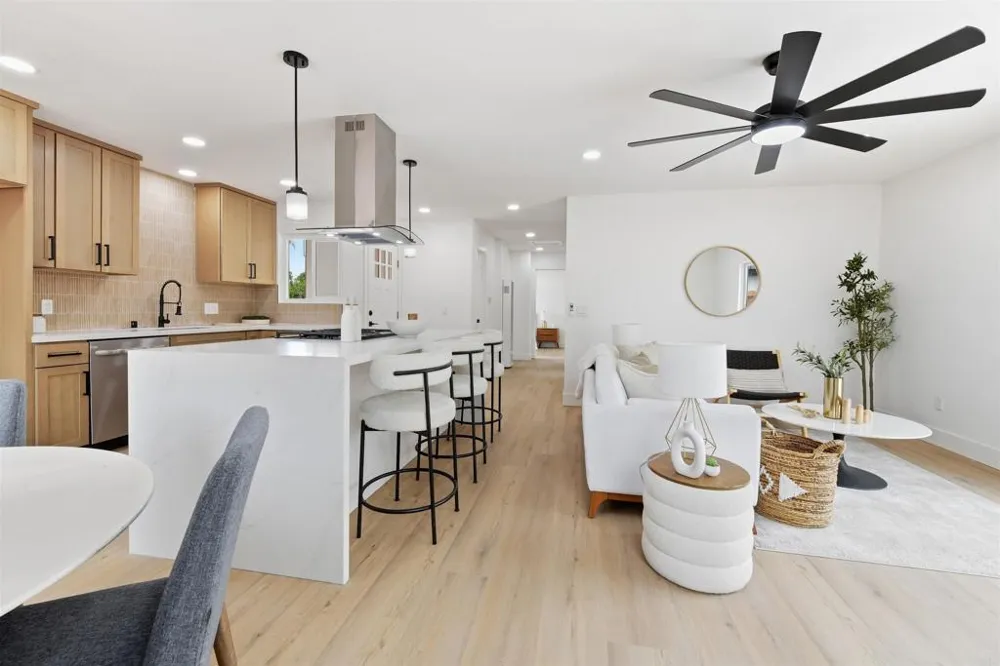 4230 Kirkcaldy Dr San Diego, CA 92111