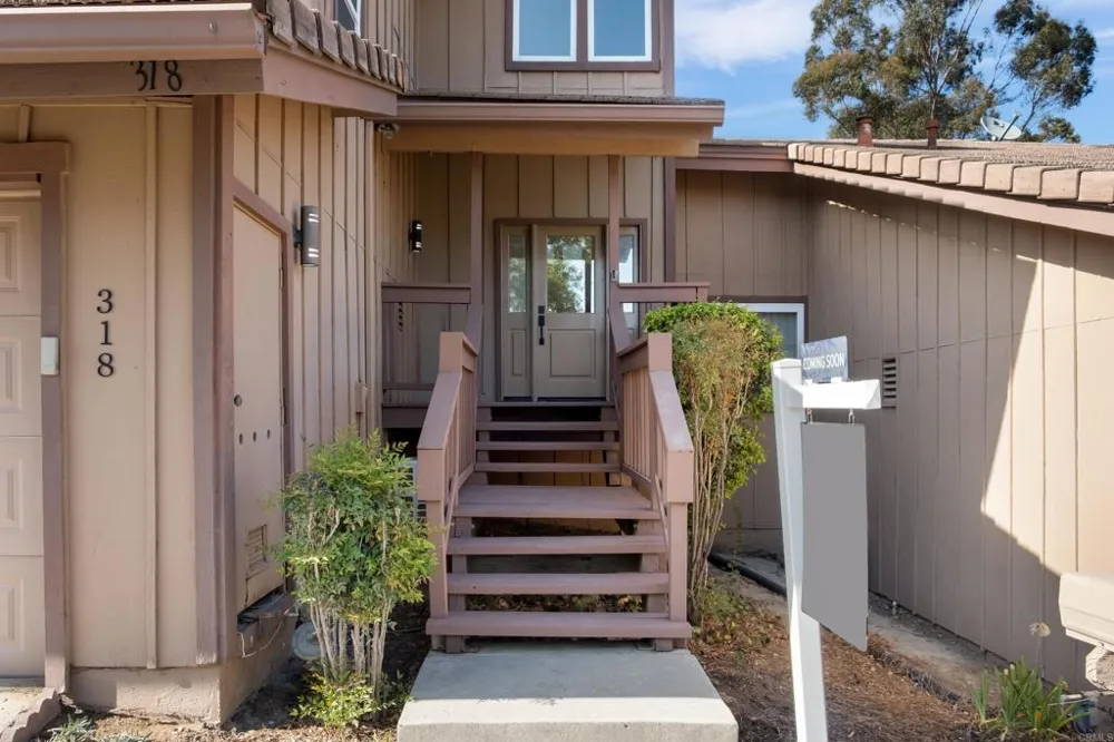 318 Windyridge Escondido, CA 92026