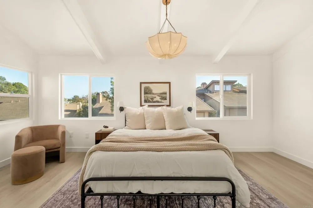 318 Windyridge Escondido, CA 92026