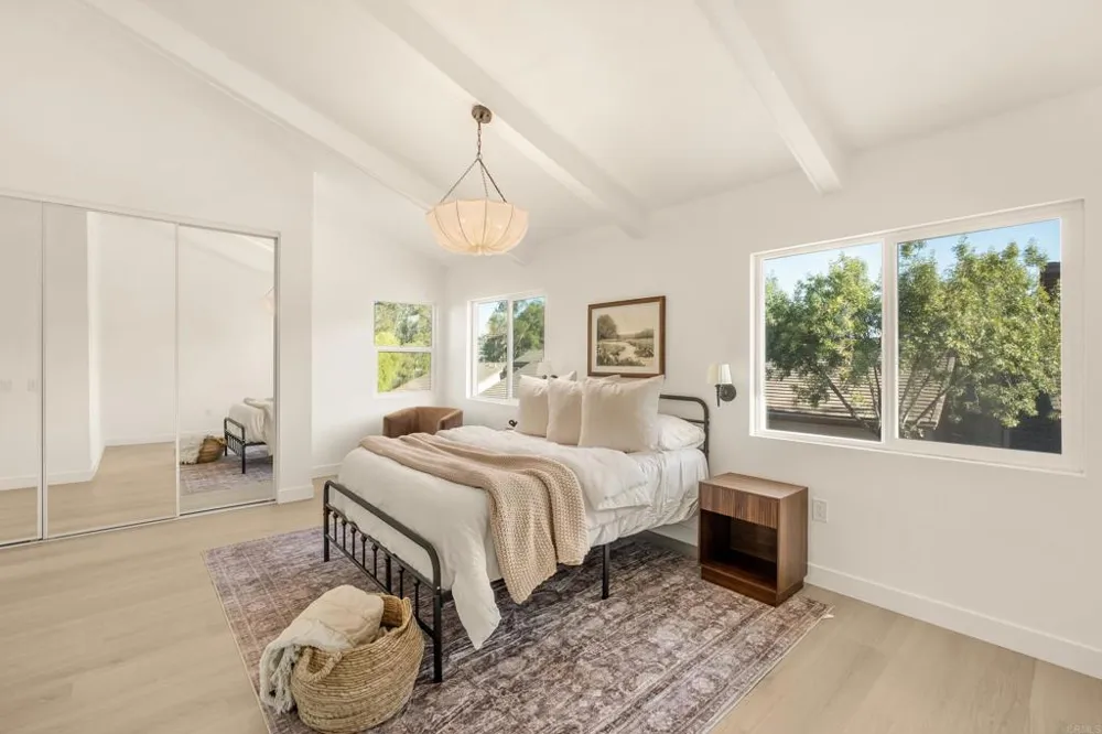 318 Windyridge Escondido, CA 92026