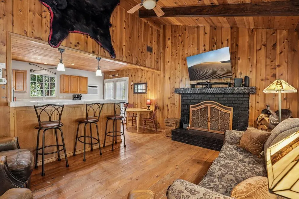 54007 Riverside County Playground Road Idyllwild, CA 92549