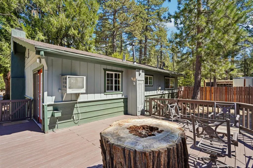 54007 Riverside County Playground Road Idyllwild, CA 92549