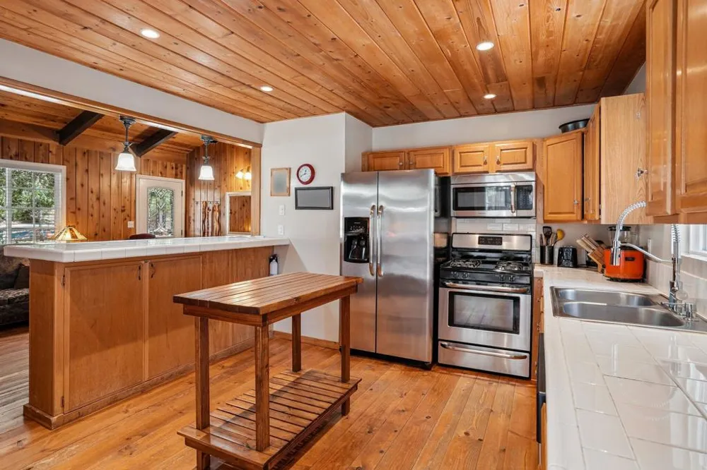 54007 Riverside County Playground Road Idyllwild, CA 92549