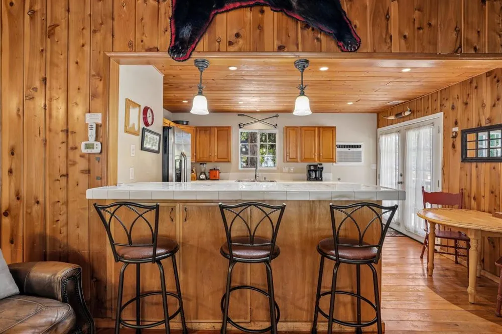 54007 Riverside County Playground Road Idyllwild, CA 92549