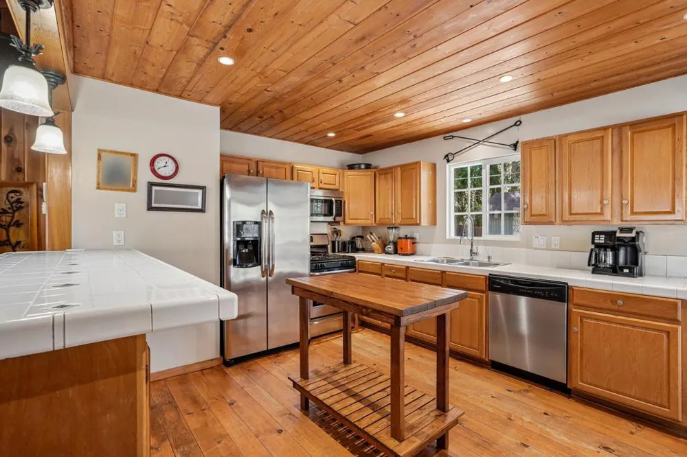 54007 Riverside County Playground Road Idyllwild, CA 92549