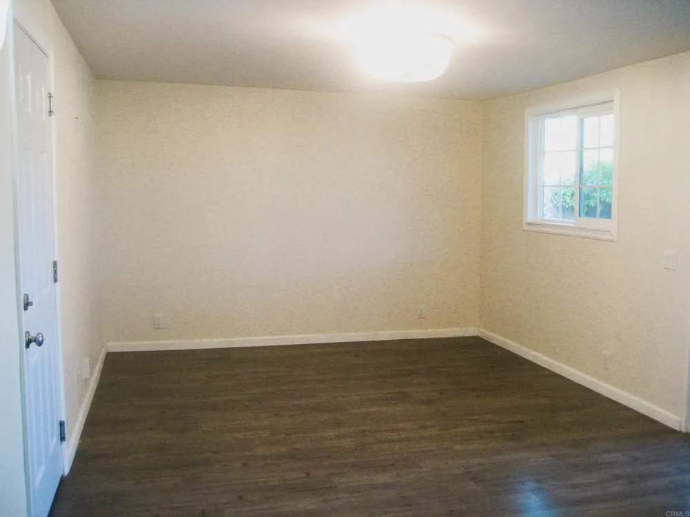 1259 SIGGSON AVE Escondido, CA 92027