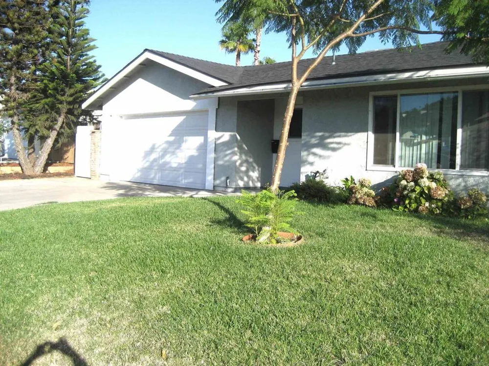 1259 SIGGSON AVE Escondido, CA 92027