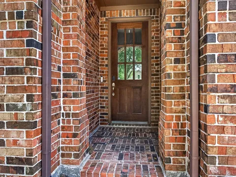 6006 Hedgepark Drive