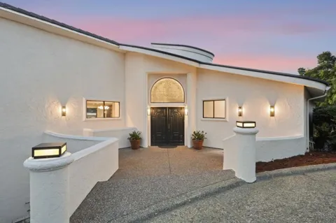 40 Eugenia Way