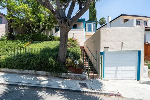 1616 Redcliff