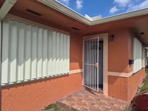 6720 NW 5TH PLACE
