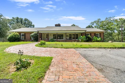 1631 Highway 15 S