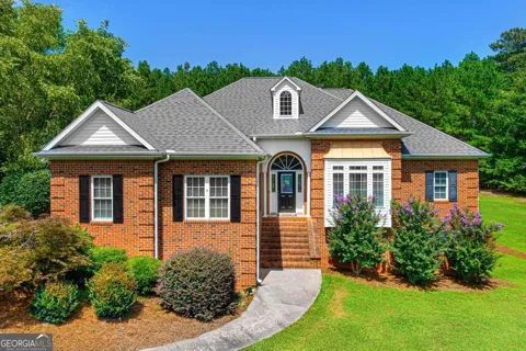 685 Melody LN