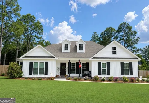 1213 Columbus DR