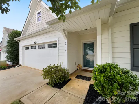 60119 Blue Bird Lane #667