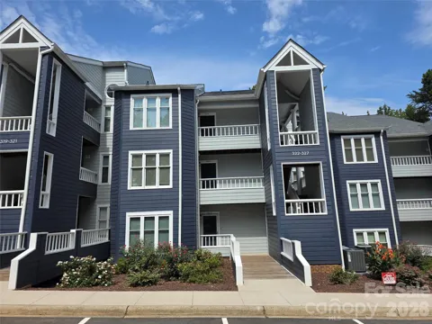 323 Northwest Drive