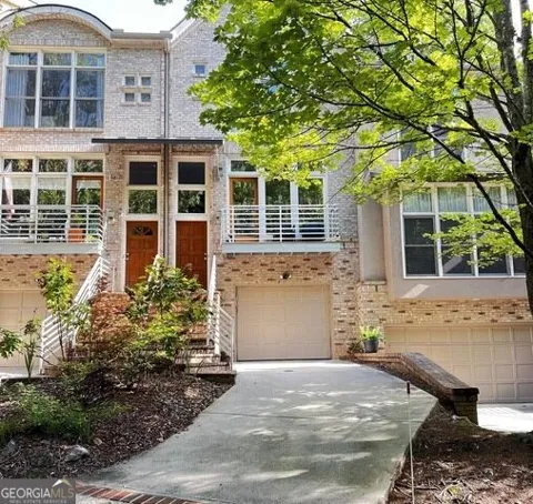 1286 Fernwood CIR NE