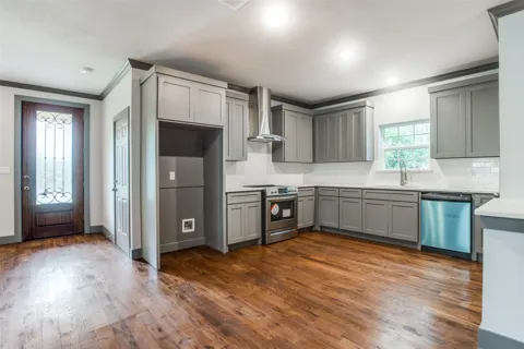3601 Henry Street