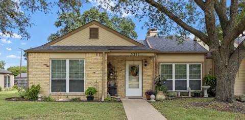 3311 Chimney Place Drive